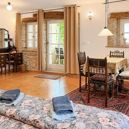 Awesome In With Private Swimming Pool, Be Inside Or Outside Vižinada